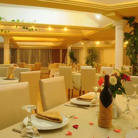 Riverside Holiday Resort By Holidaykeys * Kyrenia (Northern Cyprus)
